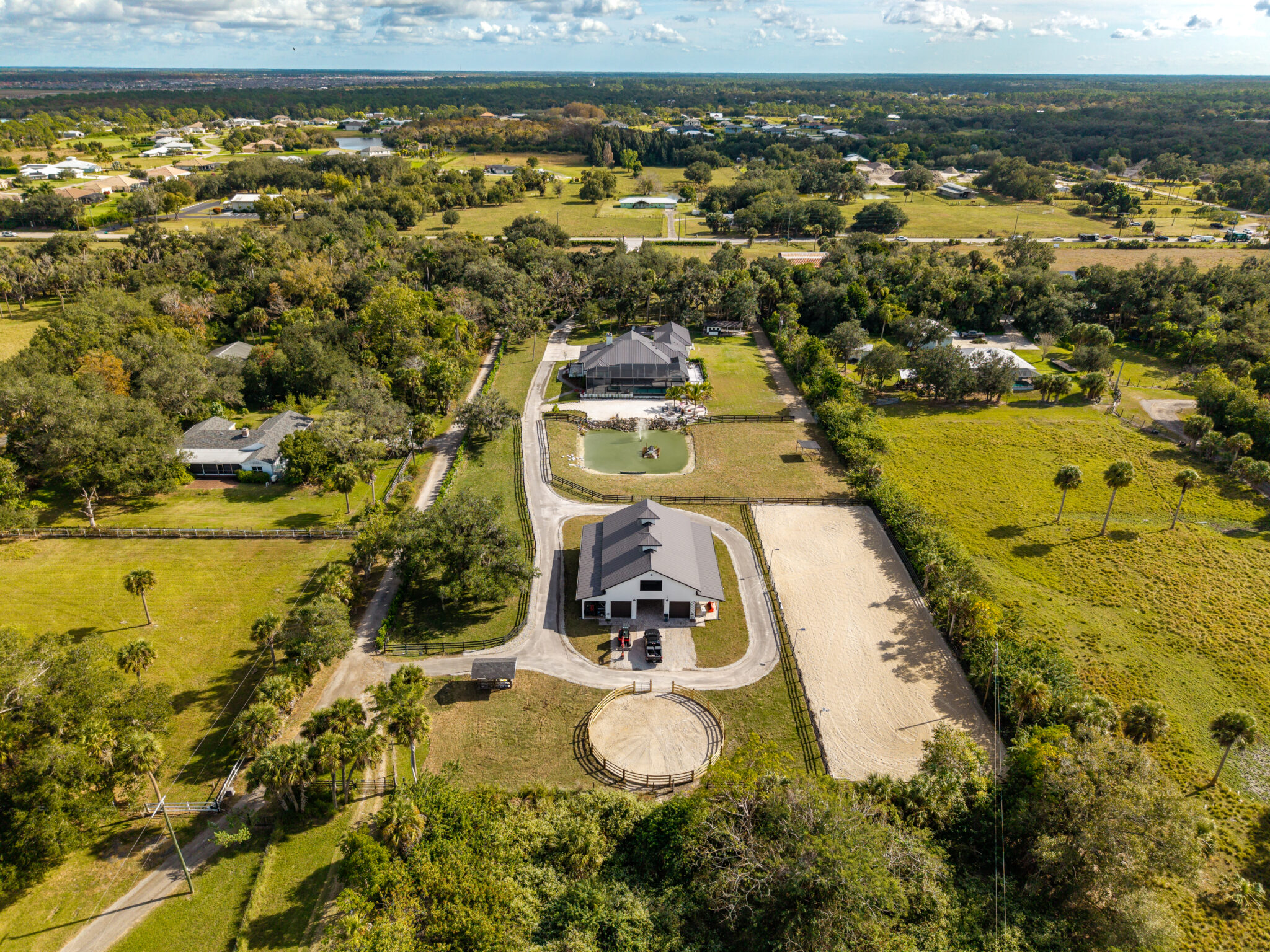 5 Rivers Ranch Boarding Facilities - Five Strand Ranch